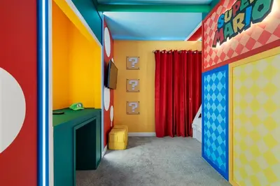 a childs room with a lego room at Casa 5Q Storey Lake –10 min da Disney in Kissimmee