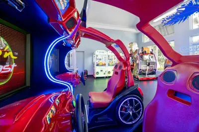 a room with a car on a roller coaster at TownePlace Suites Orlando at FLAMINGO CROSSINGS Town Center, Western Entrance in Orlando