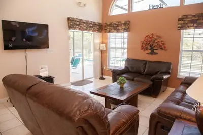 Gallery image of Simba's Lake House in Orlando