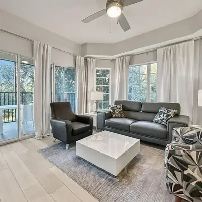 Family-Friendly 3-Bedroom Condo for 6 and 5 min to Disney