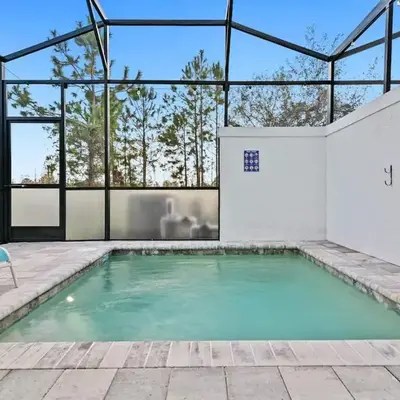 Unplug in your private oasis-NEW corner Home Pool