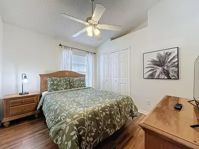 Gallery image of Incredible 4 bed Pool Spa Home, Minutes to Disney villa in Orlando