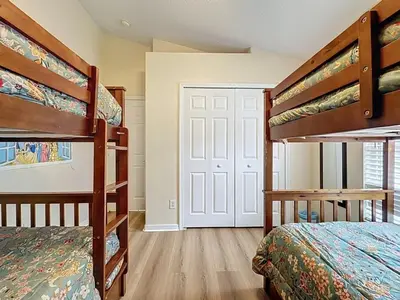 Gallery image of Incredible 4 bed Pool Spa Home, Minutes to Disney villa in Orlando