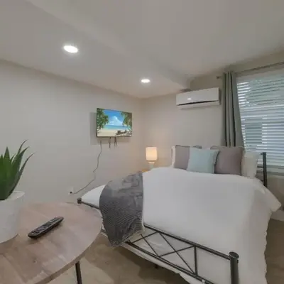 Comfy studio in Central Orlando