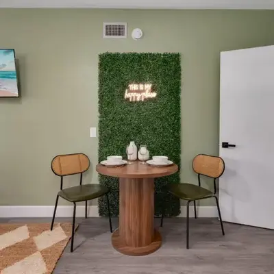 Cozy Orlando Studio with Jacuzzi
