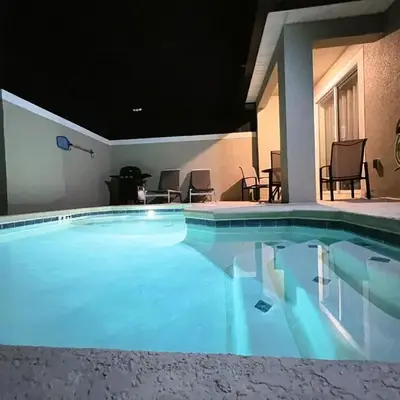4263PD-New Listing- 5 bed/4 bath-Private Pool
