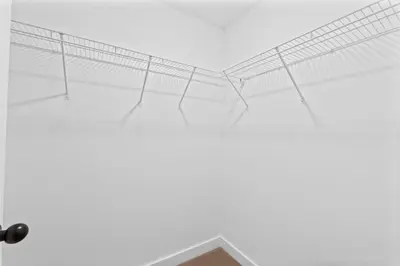 a net hanging from the ceiling of a building at Elegant Home near Disney - pool - free parking in Kissimmee