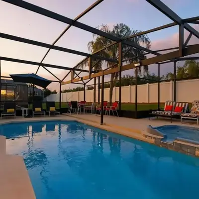Magic Palms House 10 Min to Parks