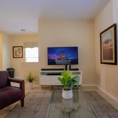Paradise Found: Private 5-Bed Townhouse Oasis