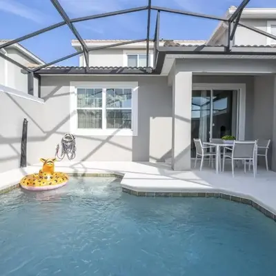 Townhome 5Q c/ Piscina – 8mi da Disney
