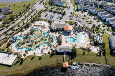 an aerial view of a resort with a pool at Casa 4Q Storey Lake - Piscina Privativa in Kissimmee