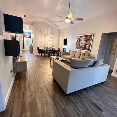 Beautiful 5BR home near Disney with private pool