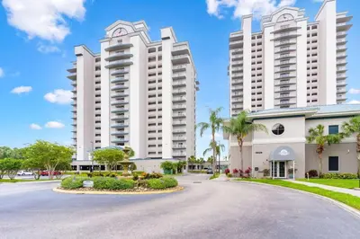 Gallery image of Lakefront Resort Condo near Disney & Epic Universe in Orlando