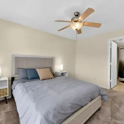 Modern 2BR Stay in Prime Location