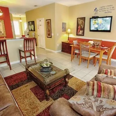 2582 Windsor Hills