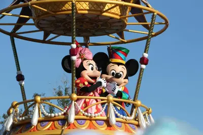 a group of mickeys on a ride at the mickey world amusement park at 2540 Windsor Hills in Orlando