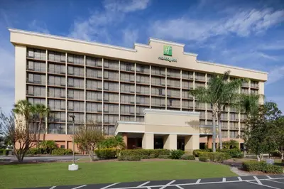 an exterior view of the holiday inn resort at Holiday Inn & Suites Orlando SW - Celebration Area by IHG in Orlando