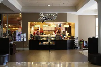 a grocery store with a sign on the wall at Rosen Plaza Hotel Orlando Convention Center in Orlando