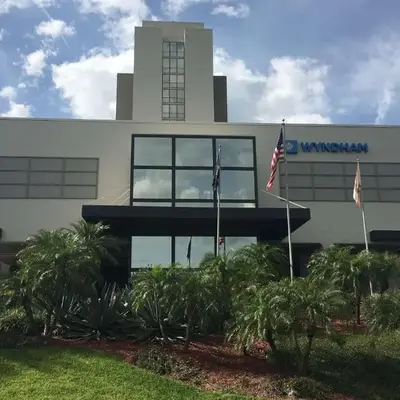 Wyndham Lake Buena Vista – Disney Springs® Area