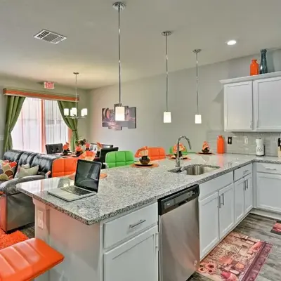 Theme Park Retreat with 5-Star Amenities - By Disney