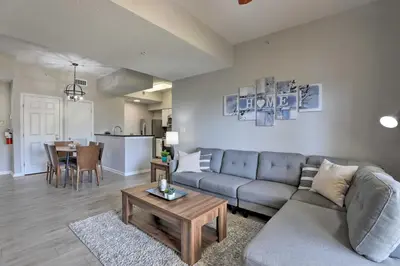 Gallery image of Condo with Pool Access 4 Mi to Disney! in Orlando