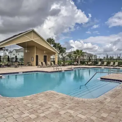 4 Mi to Dtwn Home with Pool Access in Sanford