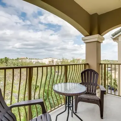 Cozy Condo wPrivate Balcony & FREE Resort Access