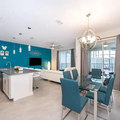 4830FA TOWNHOUSE 4 BEDROOMS & 3 BATHROOMS + POOL