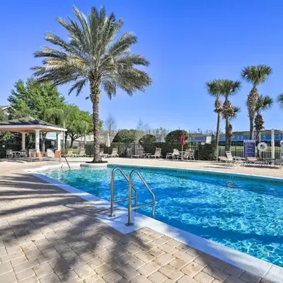 6 Mi to WDW Family-Friendly Townhome with Foosball!