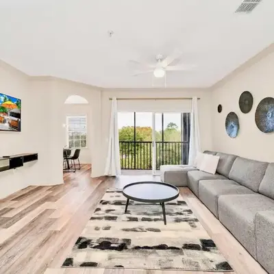 Upstay Condo with Outdoor Pool & Sauna