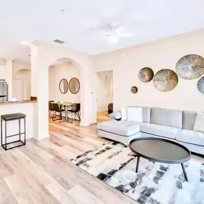 2BR Condo with shared Pool near Disney!
