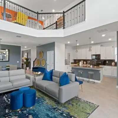 Beautiful Family Villa - Pool and Hot Tub - Near Disney World