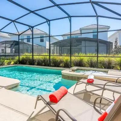 Enchanting Decor Home with private pool