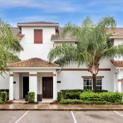 4 Bedrooms 3 Bathrooms Storey Lake 3195 Pp