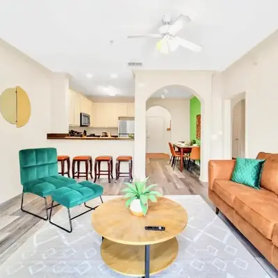 3BR Condo with Pool Close to Disney