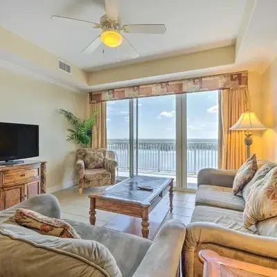 1 Mi to Disney Condo with Water-View Balcony!