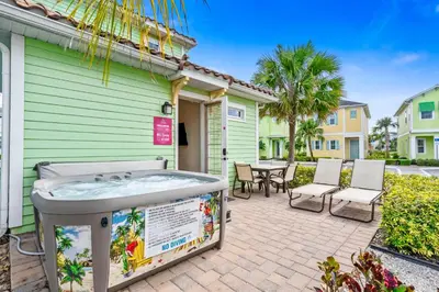 a jacuzzi in the backyard of a house at 3000 Latitude Lane in Orlando