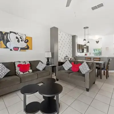 *PRIVATE POOL* Disney10min - Magical Mickey themed home