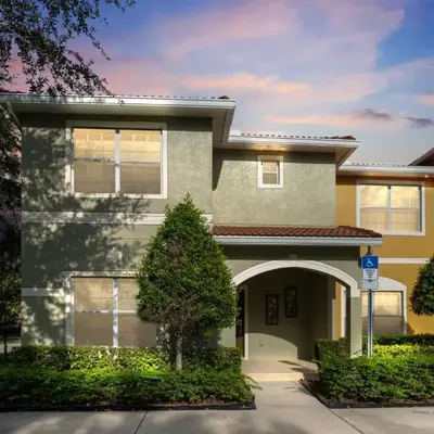 Amazing 5BD and 4BH 6 miles from Disney